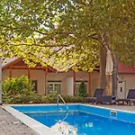 Platan Garden & - Volt Platan מלון דירות