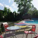 Platan Garden & - Volt Platan מלון דירות