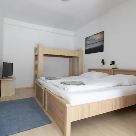 Aparthotel Platan Garden & - Volt Platan 2*