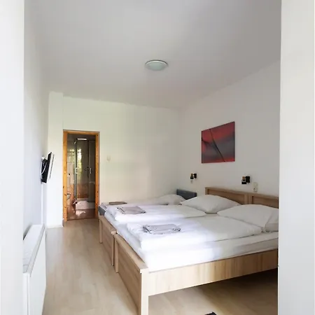 Aparthotel Platan Garden & - Volt Platan 2*