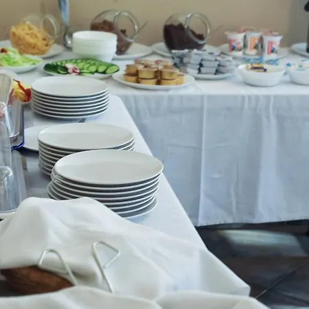 Ξενοδοχείο με διαμερίσματα Platan Garden & - Volt Platan