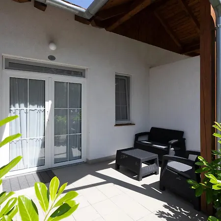 Platan Garden & - Volt Platan 2*