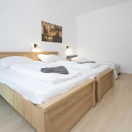 Platan Garden & - Volt Platan Aparthotel
