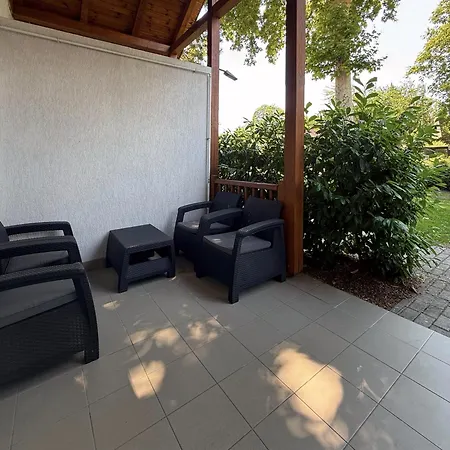Platan Garden & - Volt Platan Aparthotel