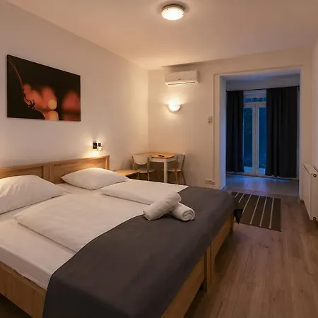 Aparthotel Platan Garden & - Volt Platan Zamárdi