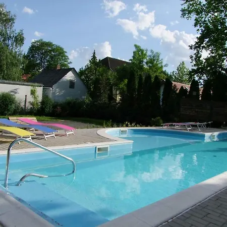 Platan Garden & - Volt Platan Aparthotel Zamárdi