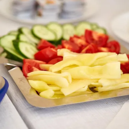 Platán Apartmanhotel 2*