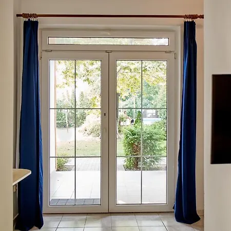 Platan Garden & - Volt Platan Aparthotel