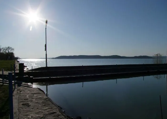 Platan Garden & - Volt Platan アパートホテル